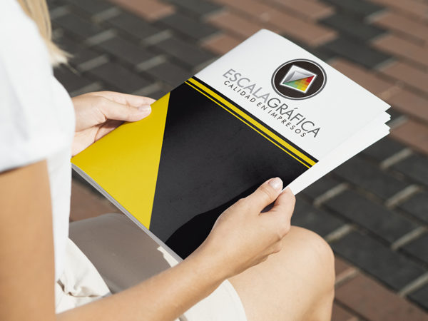 Revistas / Catálogos - Image 2